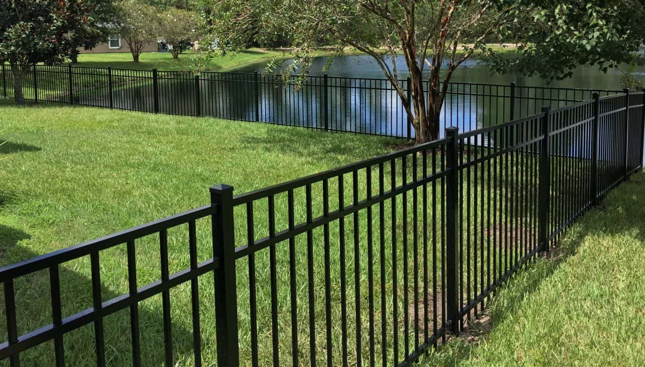 trending aluminum fence colors
