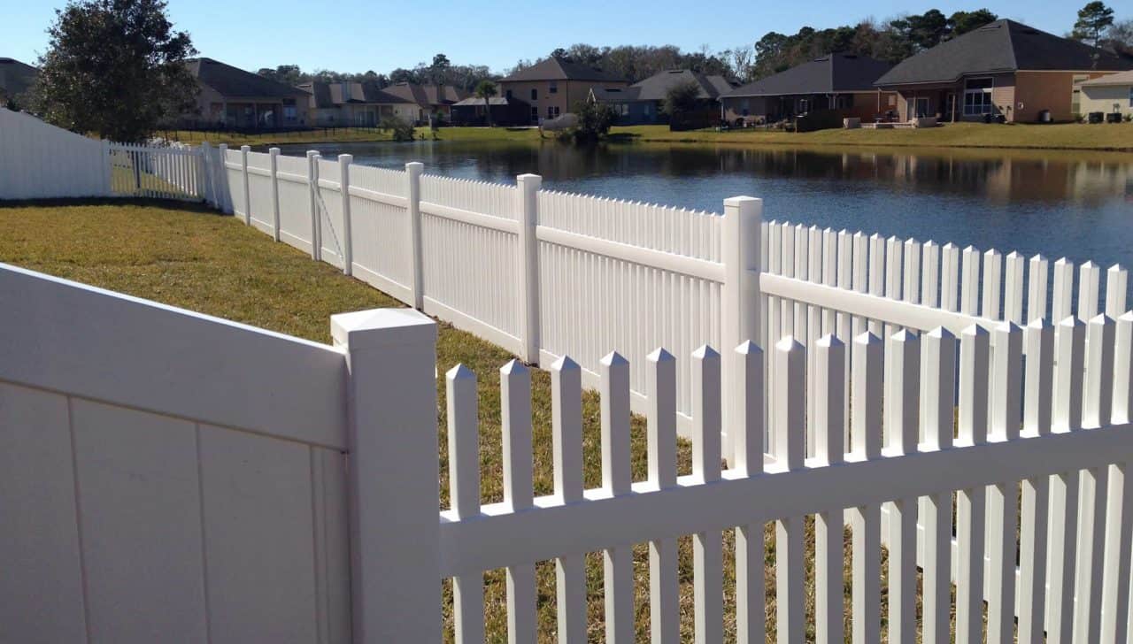 Coral Springs Fence Company white picket fence