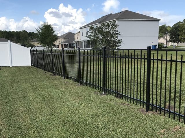 What Largo Fence Company Has Earned Top Grades from Its Customers?