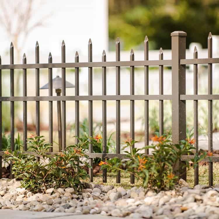 Spring Hill Fence Company Spring Hill Fence Company Aluminum fence