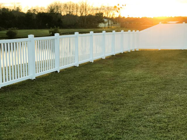 Advice from a Sarasota Fence Company: How to Choose the Right Services and Products