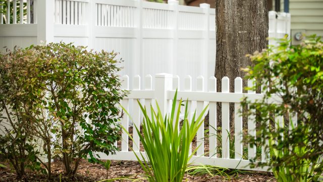 What Does the Ozark Fence Installation Process Entail?