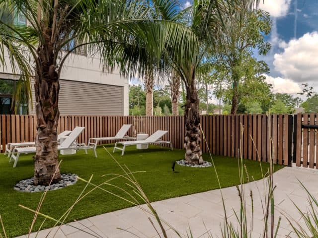 Does an Estero Fence Company Offer Services for Homes and Businesses?