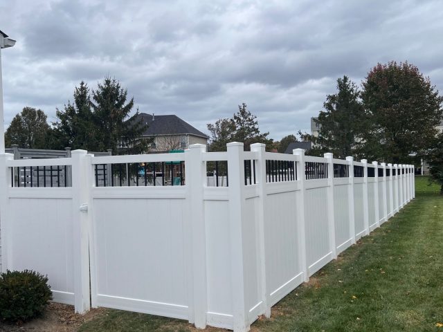 How to Find a Reliable Vinyl Fence Installer Near Me