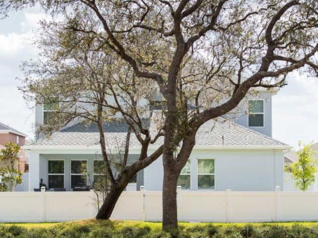 Finding The Best Fencing Contractors Near Me