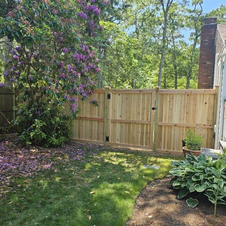 Fence company in Windham County (1) fencing in CT