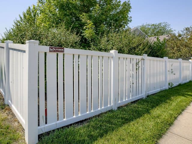 Vinyl Fence Near Me – Fast, Professional Installs in Oviedo