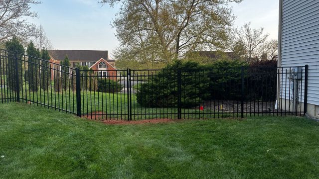wayne fence builder