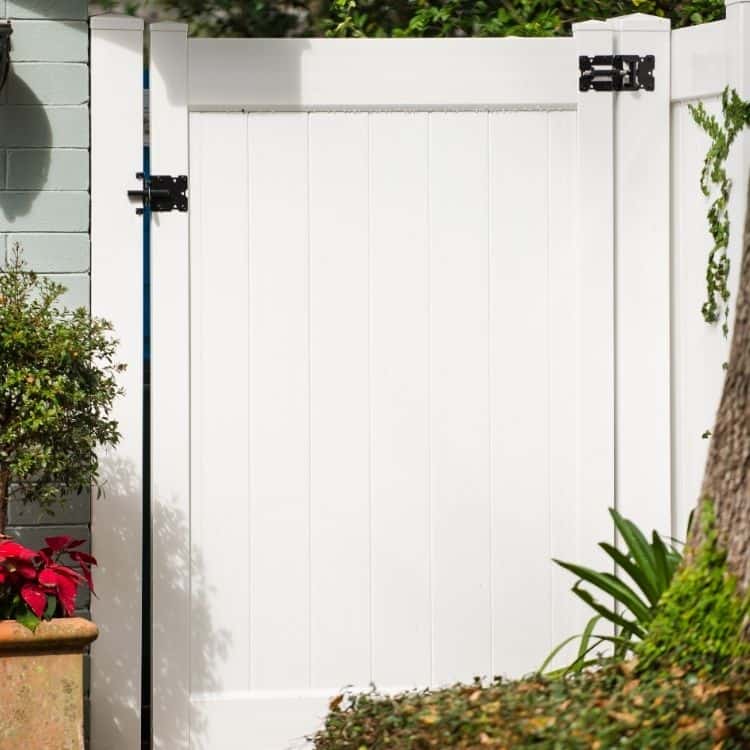 Strong fence for dogs